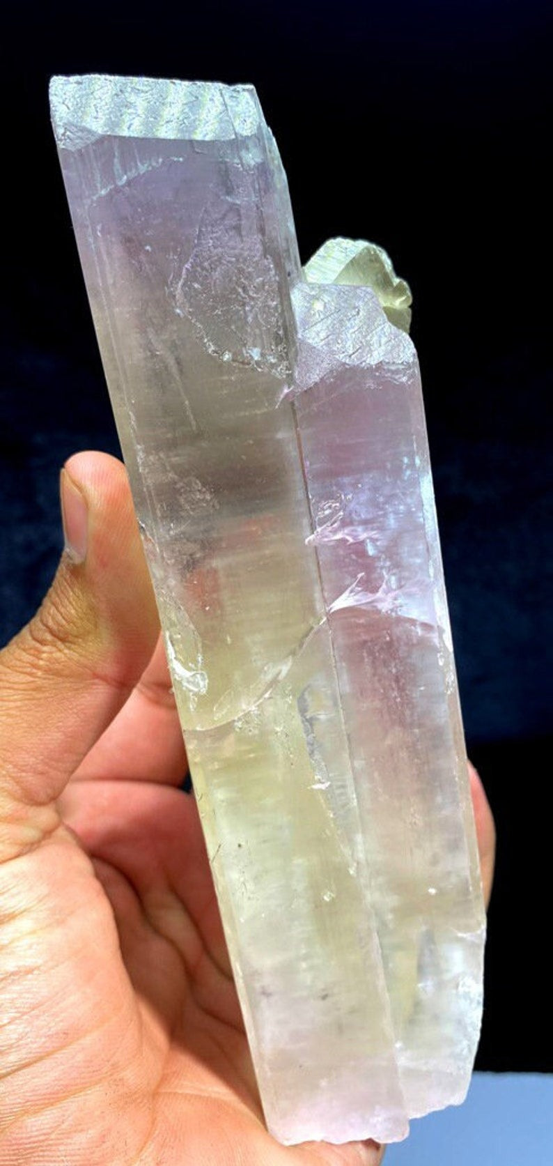 Natural Pink Color Kunzite Crystal, Mineral Specimen, Raw Kunzite Stone, Kunzite Crystal from Afghanistan - 835 gram