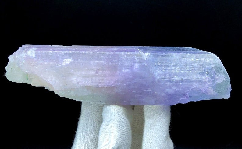 Bicolor Kunzite Crystal, Natural Kunzite, Kunzite stone, Pink Kunzite, Kunzite for sale, Raw Kunzite, Mineral Specimen, Healing Stone, 679g