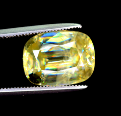 Cusshion Cut Full Fire Yellow Sphene Gemstone, Great Dispersion Sphene Gemstone, Loose Gemstone - 6.19 CT