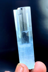 Enhydro Transparent Gem Grade Sky Blue Color Aquamarine Crystal, Raw Mineral, Aquamarine Gemstone, Aquamarine Specimen - 38 gram