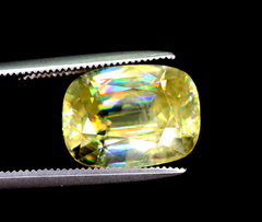 Cusshion Cut Full Fire Yellow Sphene Gemstone, Great Dispersion Sphene Gemstone, Loose Gemstone - 6.19 CT