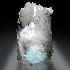 Aquamarine Crystals Cluster on Japan Law Cathedral Quartz, Natural Aquamarine, Aquamarine Mineral Specimen 485 Gram