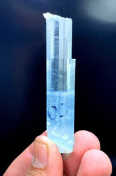 Enhydro Transparent Gem Grade Sky Blue Color Aquamarine Crystal, Raw Mineral, Aquamarine Gemstone, Aquamarine Specimen - 46 gram