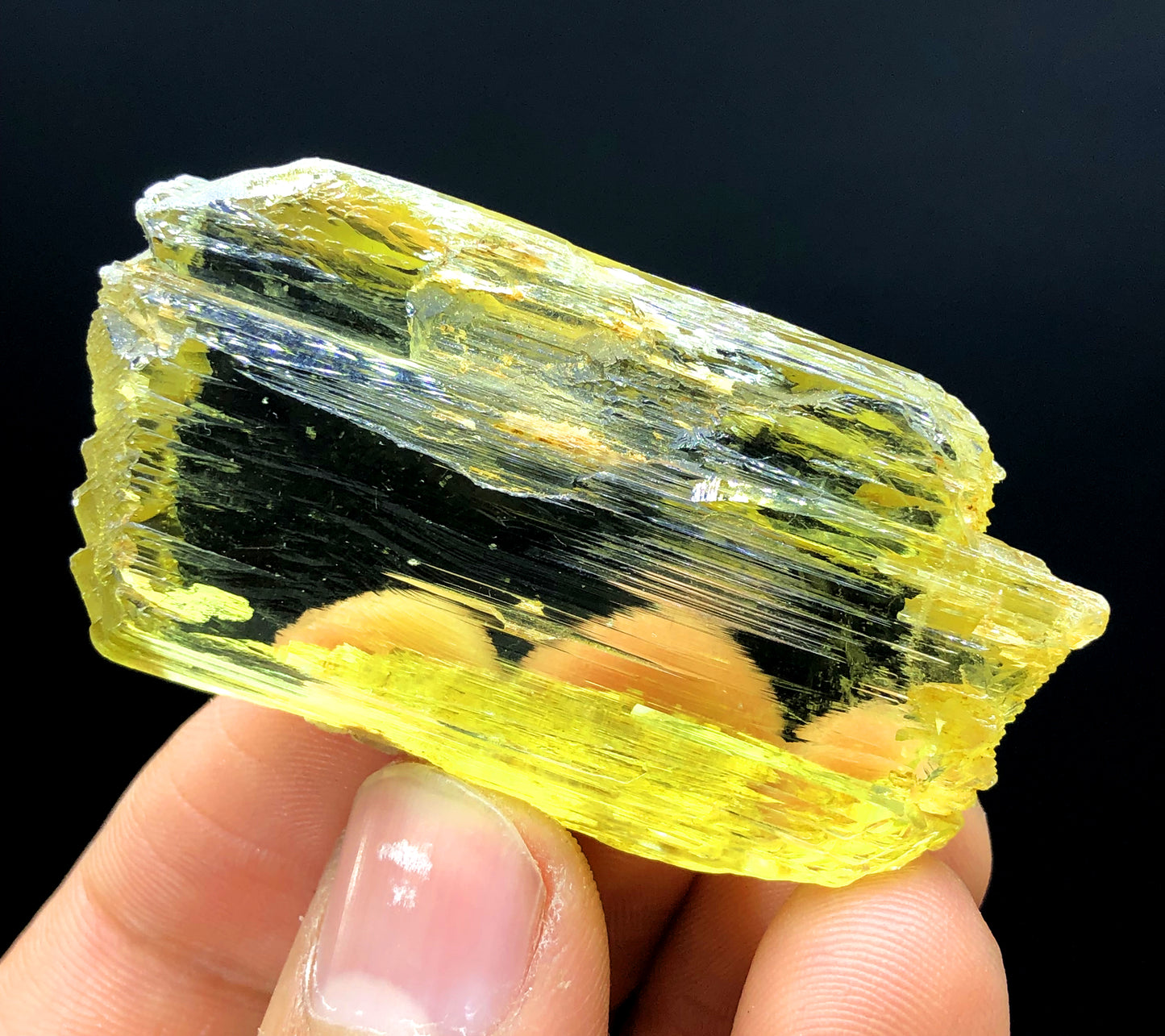 34 gram triphane crystal complete profile
Rare yellow triphane kunzite from Afghanistan