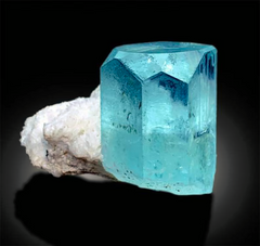 Aquamarine Specimen, Aquamarine Crystal, Tantalite Crystals, Aquamarine with Albite, Top Grade Aquamarine, Mineral Specimen, 104 g