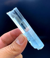 Enhydro Transparent Gem Grade Sky Blue Color Aquamarine Crystal, Raw Mineral, Aquamarine Gemstone, Aquamarine Specimen - 46 gram