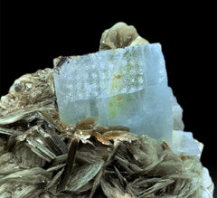 Aquamarine Specimen, Aquamarine Crystal on Muscovite Mica, Aquamarine stone, Mineral Specimen, Raw Gemstone, Raw Aquamarine, 1334 g