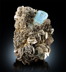 Aquamarine Specimen, Natural Aquamarine with Fluorite and Mica Mineral Specimen From Pakistan - 1569 g , 130*93 mm
