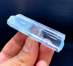 Enhydro Transparent Gem Grade Sky Blue Color Aquamarine Crystal, Raw Mineral, Aquamarine Gemstone, Aquamarine Specimen - 38 gram