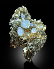 Aquamarine Crystals with Muscovite Mica, Aquamarine Cluster, Crystal Cluster, Aquamarine Specimen, Mineral Specimen, Raw Aquamarine,580 gram