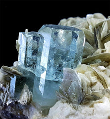 Aquamarine Crystal with Pink Apatite, Aquamarine Specimen, Apatite Crystal, Aquamarine Mica, Mineral Specimen, Raw Gems, 1867g