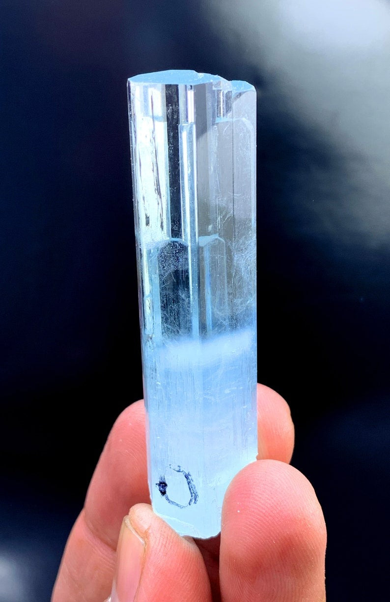 Enhydro Transparent Gem Grade Sky Blue Color Aquamarine Crystal, Raw Mineral, Aquamarine Gemstone, Aquamarine Specimen - 38 gram