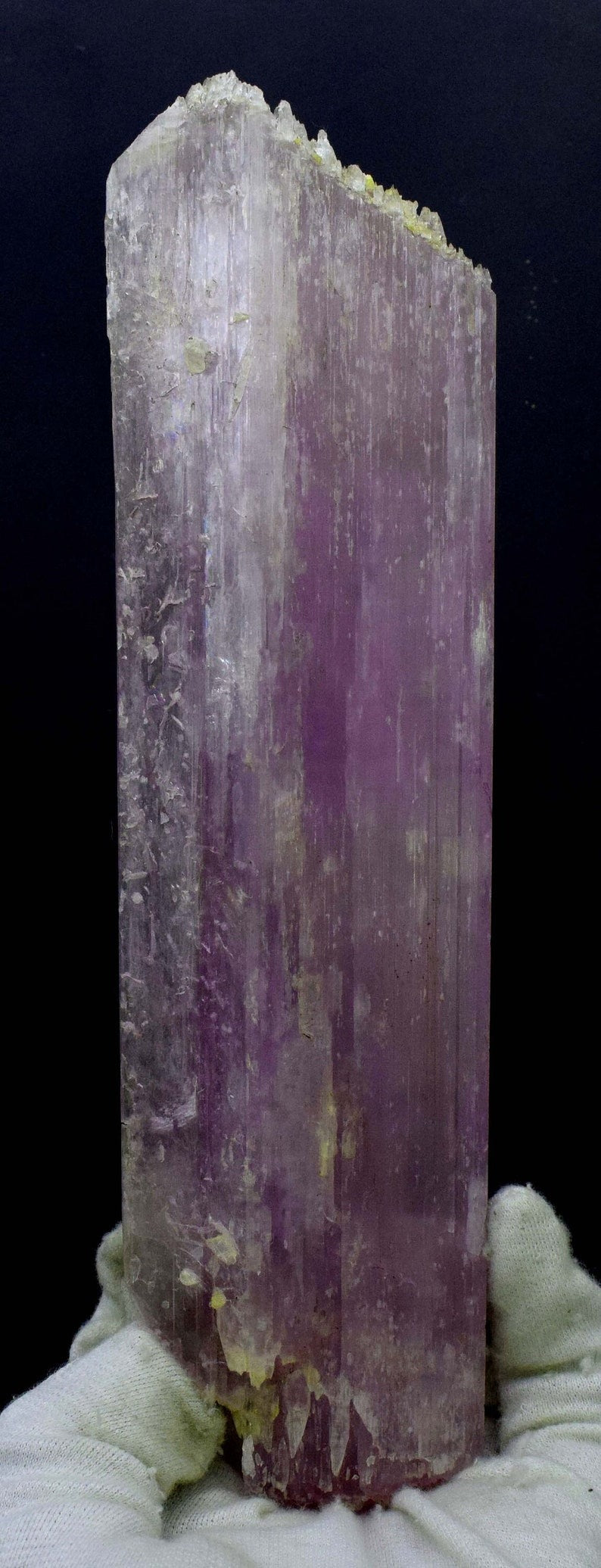Kunzite Crystal, Pink Kunzite, Top Grade V-Shape and Double Terminated Crystal, Kunzite Gemstone, Raw Kunzite, Kunzite For Sale 630 Gram