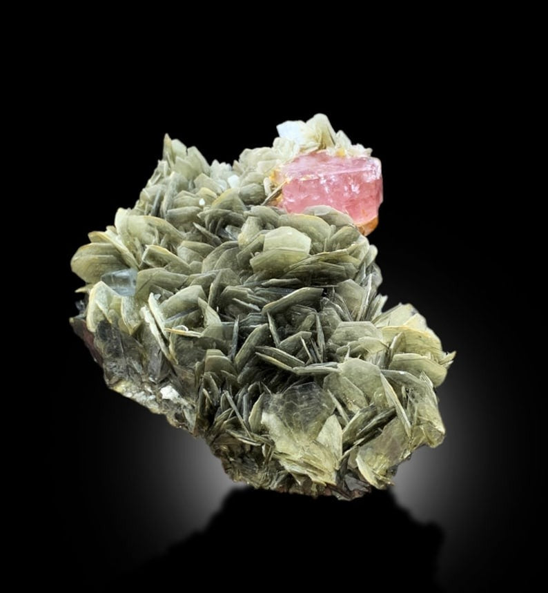 Pink Apatite With Aquamarine and Muscovite Mica Mineral Specimen From Nagar Pakistan - 270 gram