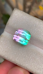 Presenting 8CT Exquisite Watermelon Tourmaline, Premium Bi-Color Tourmaline