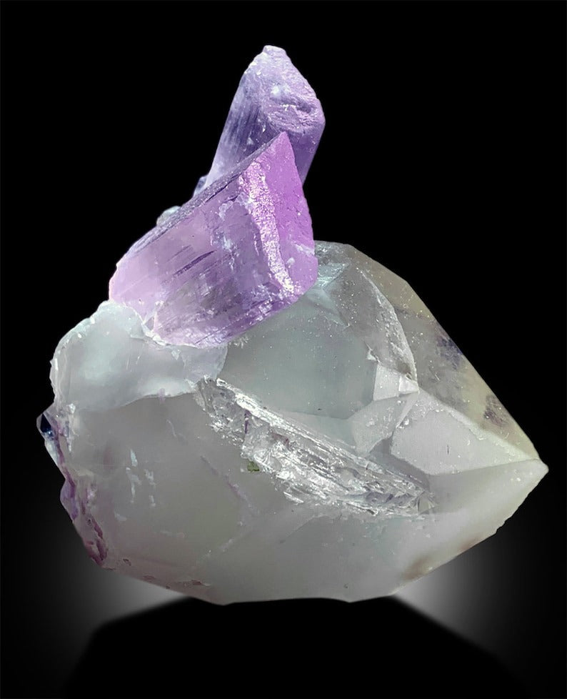 Pink Kunzite Specimen, Kunzite Crystal on Quartz, Natural Kunzite, Kunzite for sale, Healing Crystal, Chakra Crystal, Mineral Specimen, 151g