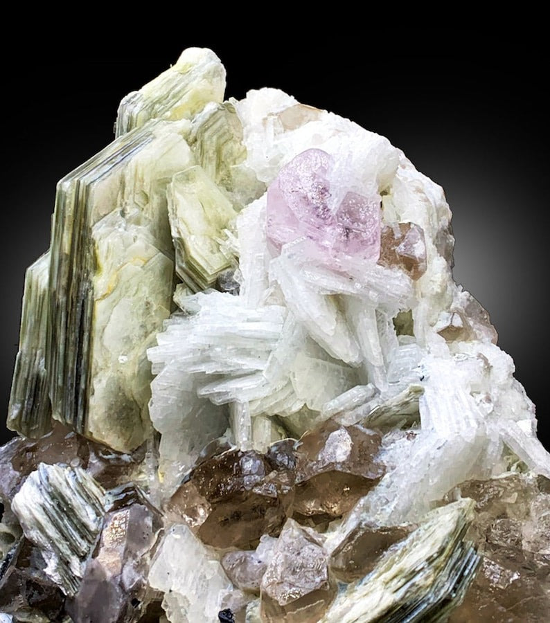Natural Pink Morganite with Smoky Quartz, Mica and Albite, Morganite Specimen, Morganite from Dara e Peech Afghanistan - 2027 gram
