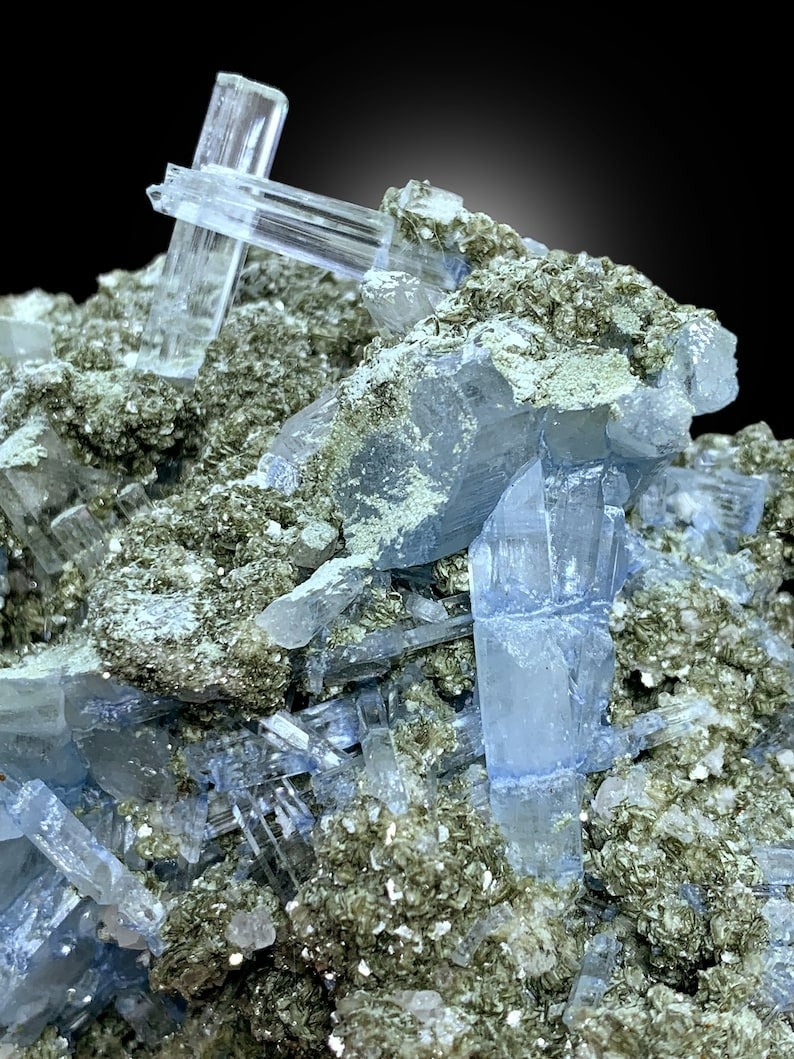 Aquamarine Crystals with Muscovite Mica, Aquamarine Specimen, Aquamarine Cluster, Crystals Cluster, Aquamarine Rough, 402 g