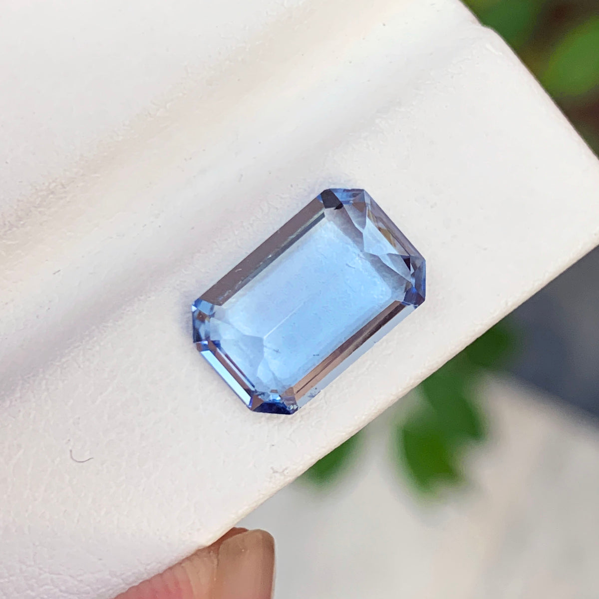 Natural untreated aquamarine gemstone
Aquamarine gemstone dimensions 13 by 8 by 5