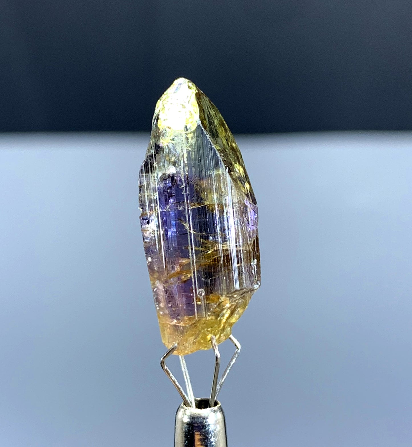 Natural Bicolor Tanzanite Crystal from Tanzania - 18.30 cts
