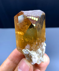 Gemmy Topaz Crystal from Skardu Pakistan - 84 gram