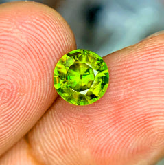 Round Cut Sphene Gemstone, Sphene Faceted cut stone, Fire Sphene, Titanite Sphene Gemstone, Sphene Jewellery, Engagement Ring - 1.05 CT