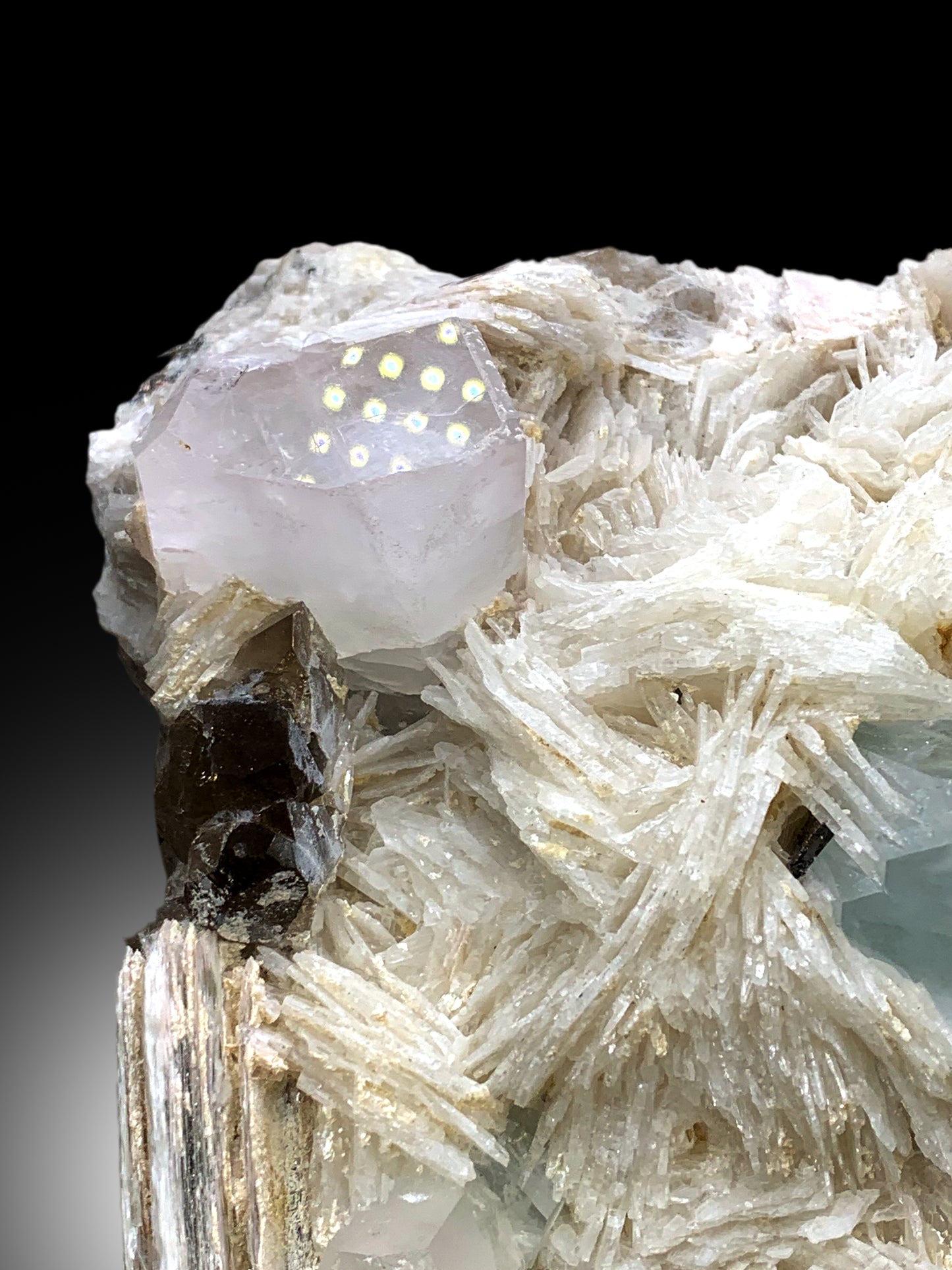 Sky Blue Aquamarine with Morganite, Smoky Quartz and White Albite, Fine Mineral, Aquamarine Specimen - 3200 gram