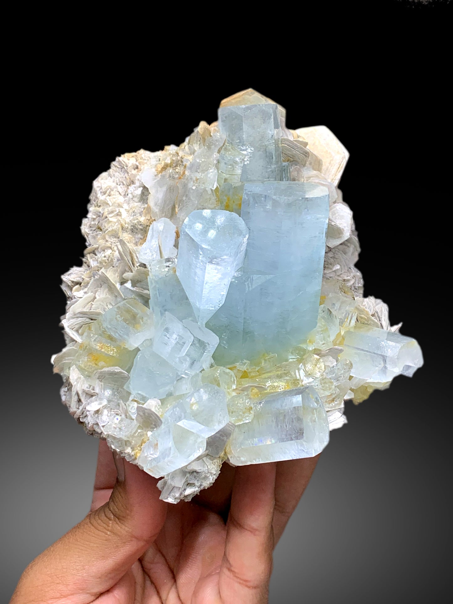 Sky Blue Aquamarine Crystals with Muscovite Mica from Chumar Bakhoor Gilgit Pakistan - 978 gm