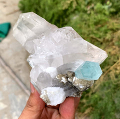 Sky Blue Aquamarine on Quartz from Shigar valley Pakistan - 407 gram