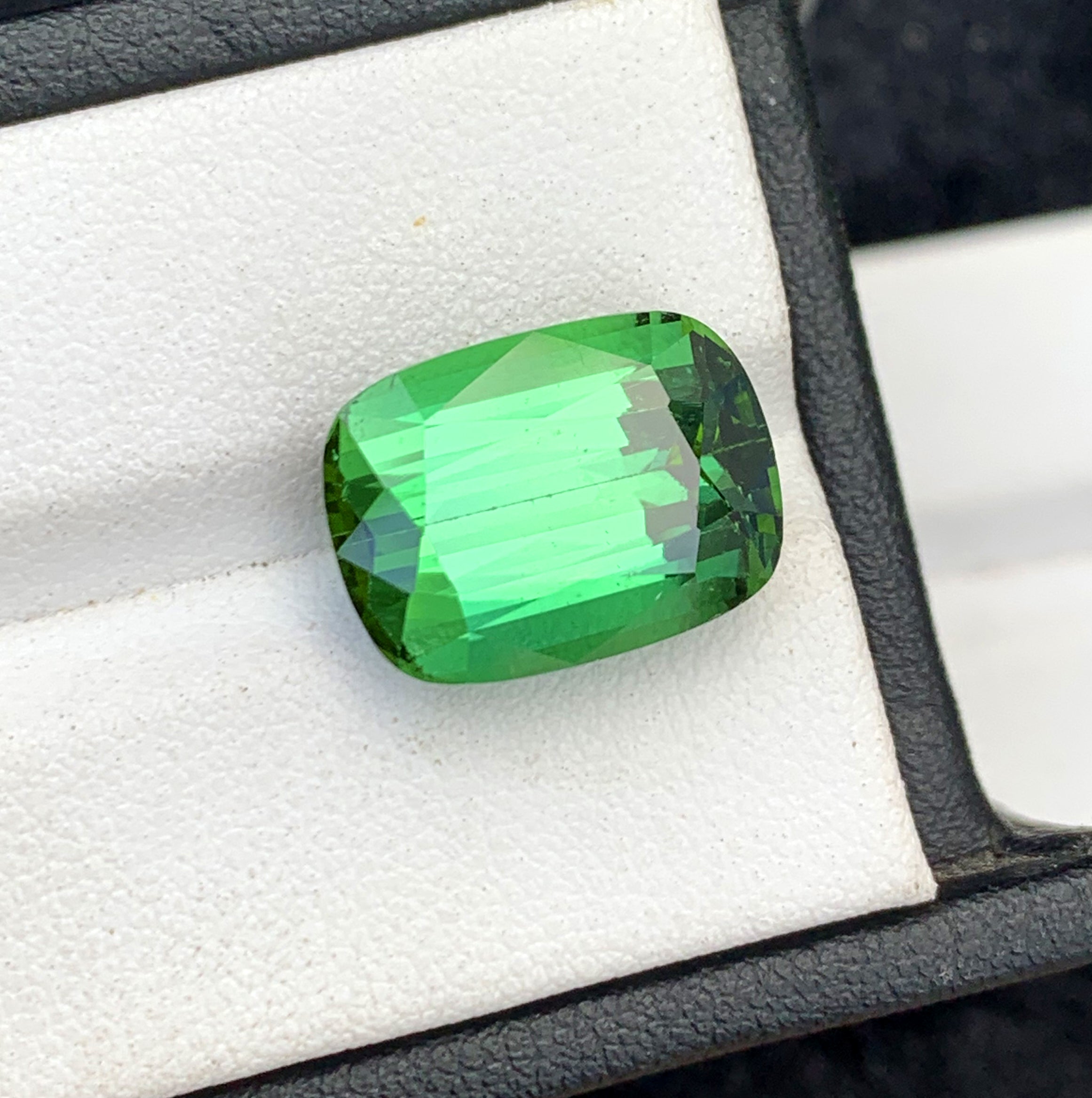 Cusshion Cut Mint Green Tourmaline Gemstone, Loose Gemstone, Tourmaline Ring, Gemstone Jewelry, Afghan Tourmaline - 10.95 CT