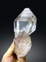 Clear Quartz Crystal from Skardu Pakistan - 568 grams