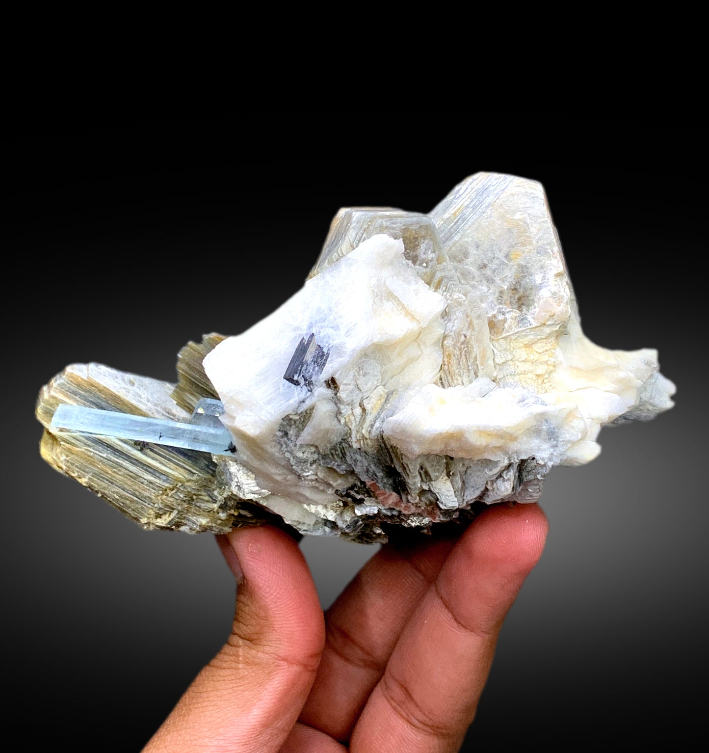 Natural Sky Blue Aquamarine Crystals with Muscovite Mica and Feldspar, Aquamarine Specimen, Shigar Aquamarine - 530 gram