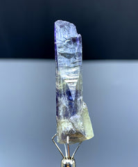 Natural Bicolor Tanzanite Crystal from Tanzania - 31.70 cts