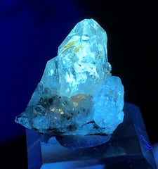 Fluorescent Petroleum Quartz Crystals, Rare Quartz, Quartz Specimen, Quartz from Baluchistan Pakistan - 24.0 carat