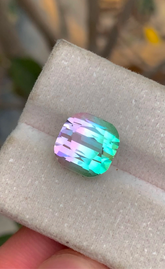 Presenting 8CT Exquisite Watermelon Tourmaline, Premium Bi-Color Tourmaline