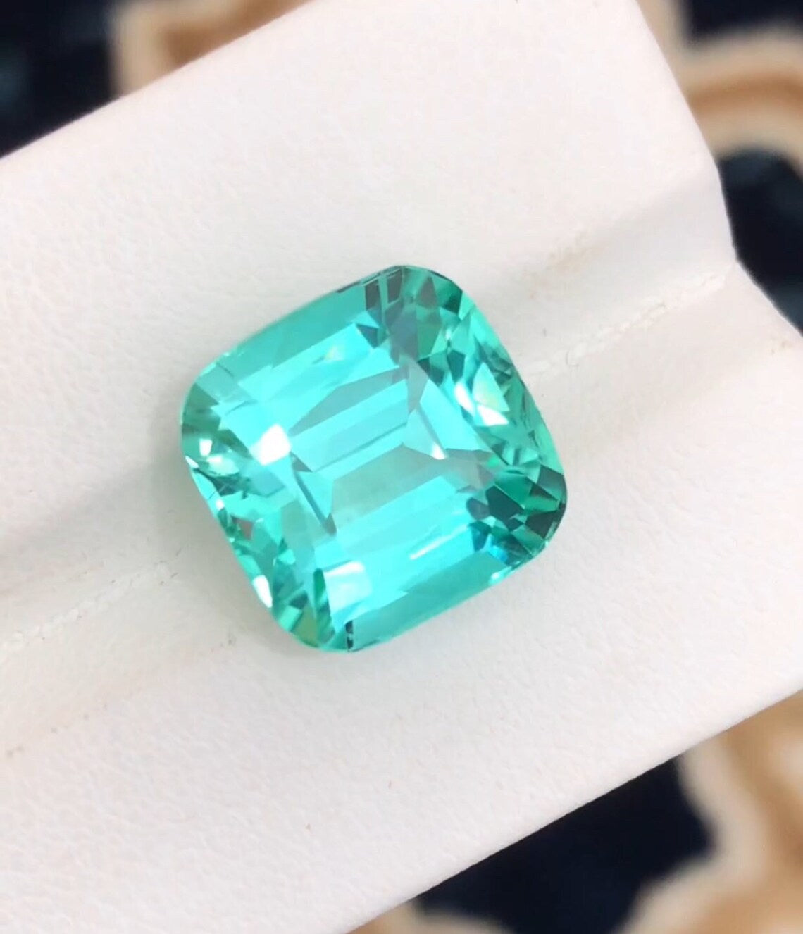 Natural Beautiful Lagoon Colour Tourmaline Gemstone For Sale - 17 carats