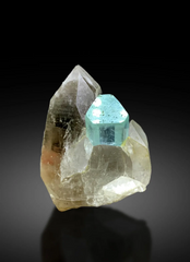 Transparent Blue Aquamarine on Quartz from Pakistan - 39 gram