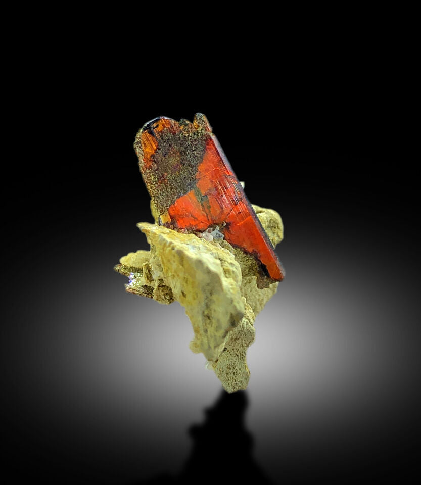 natural red brookite crystal on matrix pakistan
rare brookite mineral specimen 14.95 carats
baluchistan pakistan brookite crystal close view