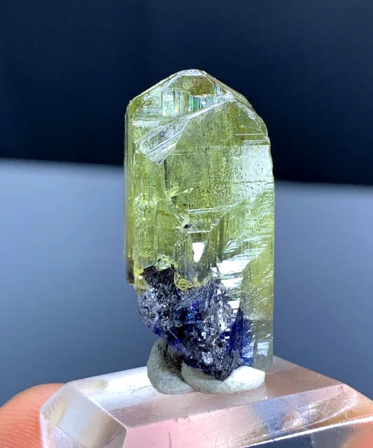 tanzanite vs sapphire color comparison blue violet gemstone side by side