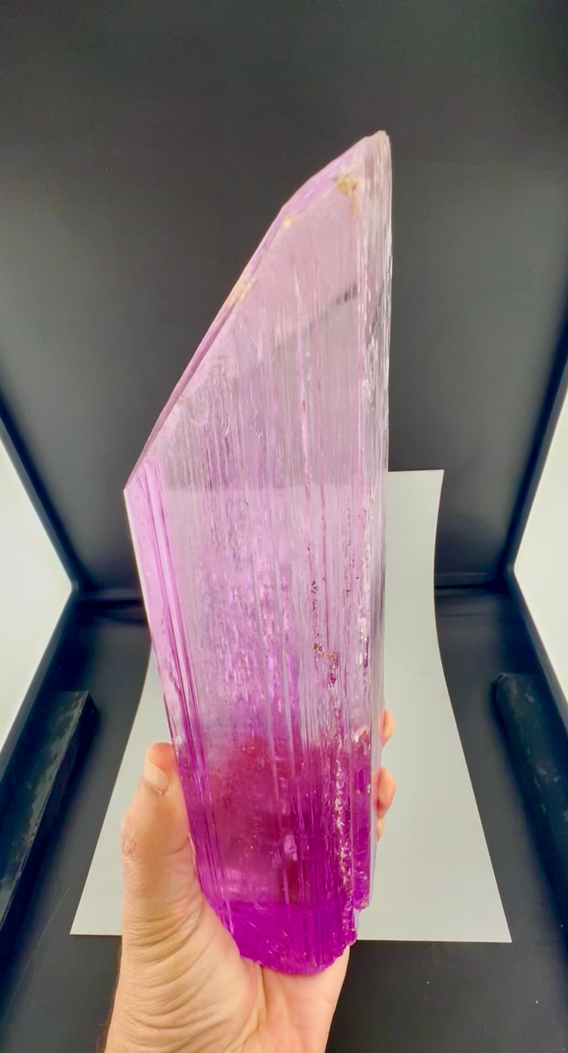 Facet Grade Kunzite Crystal , 2293 gram