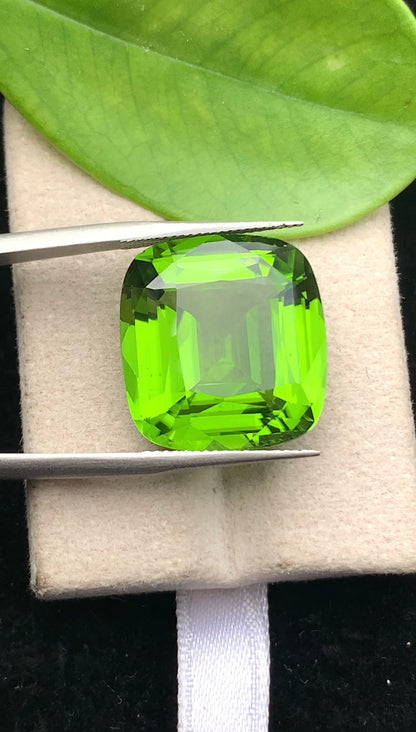 Natural Green Peridot 20.80 Ct Cushion Cut – Pakistan Peridot Gemstone