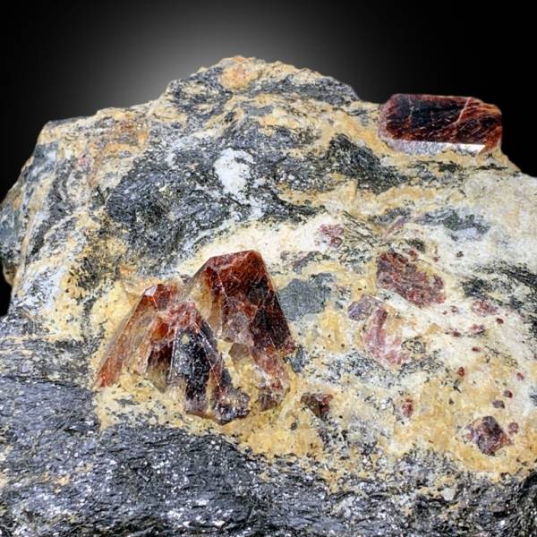 RED ZIRCON CRYSTALS ON MATRIX MINERAL SPECIMEN FROM SKARDU PAKISTAN - 3912 GRAM