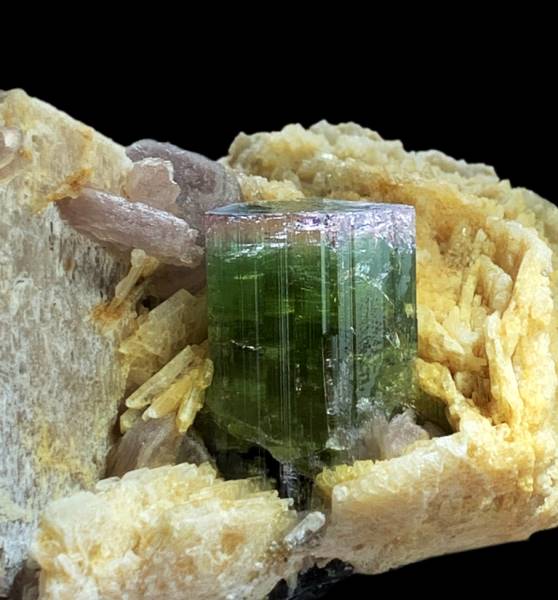 TERMINATED BICOLOUR TOURMALINE CRYSTAL WITH PINK LEPIDOLITE, ALBITE AND FELDSPAR FROM PAPROK, 88 GRAM
