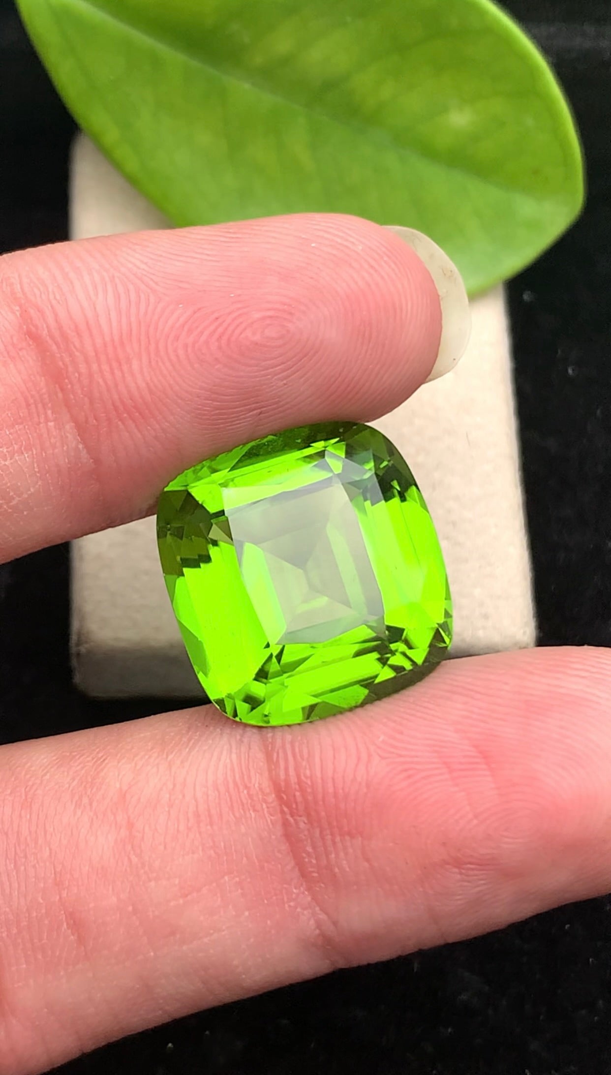 Natural Green Peridot 20.80 Ct Cushion Cut – Pakistan Peridot Gemstone