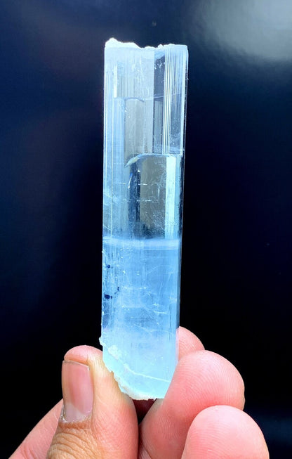 Enhydro Transparent Gem Grade Sky Blue Color Aquamarine Crystal, Raw Mineral, Aquamarine Gemstone, Aquamarine Specimen - 46 gram