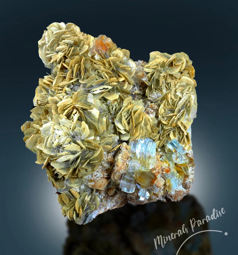 Natural Aquamarine With Pink Fluorite, Muscovite Mica, Aquamarine Cluster, Aquamarine Specimen, Fine Mineral, Aquamarine For Sale 1707 g