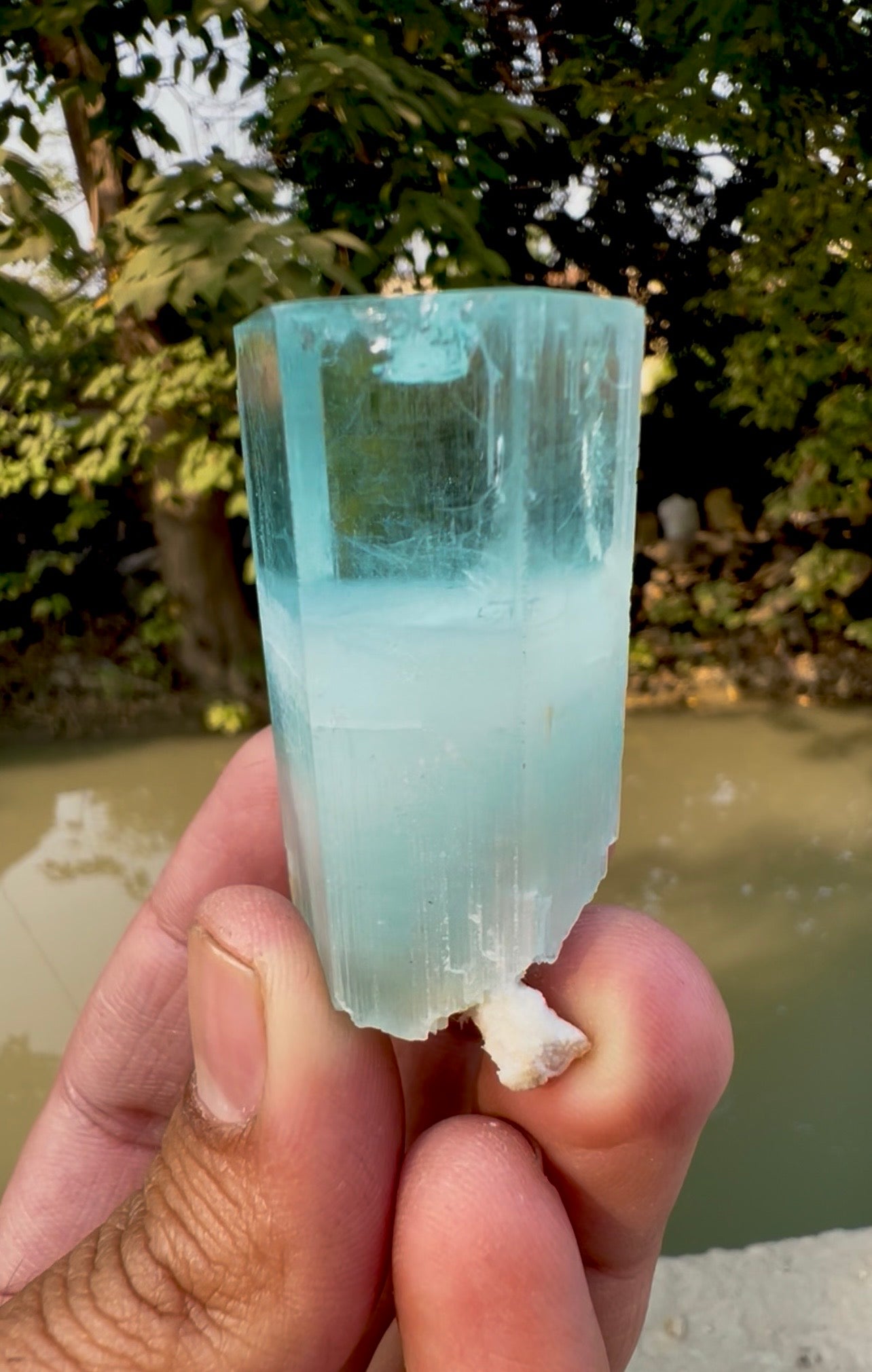 Aquamarine Crystal, Aquamarine Specimen from Pakistan, 68 gram