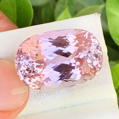 Sweet Pink Kunzite Gemstone, Oval Shape, Faceted Kunzite Cut Stone, Flawless Kunzite, Exotic Pink Kunzite, Jewelry Gemstone, 32 CT