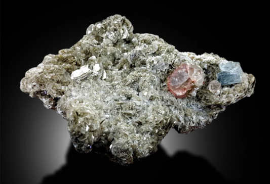 Natural Blue Color Aquamarine with Pink Fluorite and Muscovite Mica, Mineral Specimen, Aquamarine from Gilgit Baltistan Pakistan - 890 gram