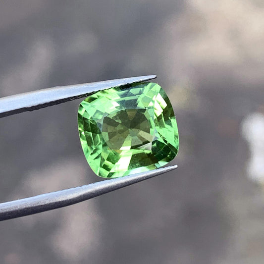 Natural Peridot Loose Stone For Ring, Apple Green Peridot Gemstone, 4.75 CT